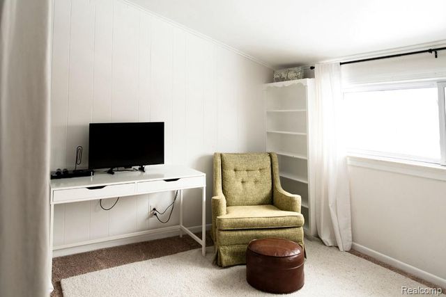 22101 Nowlin Street, Dearborn, MI 48124