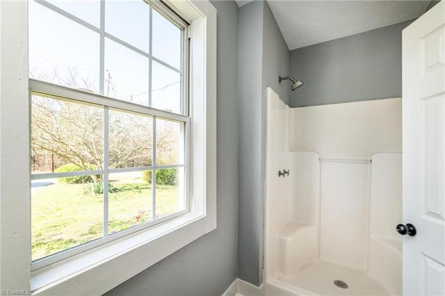 400 Glendale Road, Lexington, NC 27292