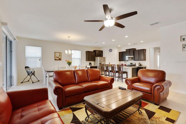 5265 OAKBOURNE AVENUE, Davenport, FL 33837