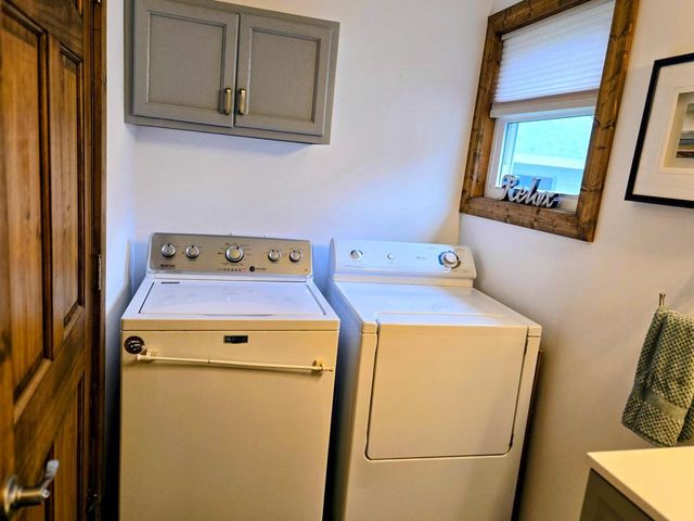 1326 Gartland Avenue, Janesville, WI 53548