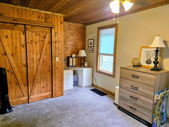 1326 Gartland Avenue, Janesville, WI 53548
