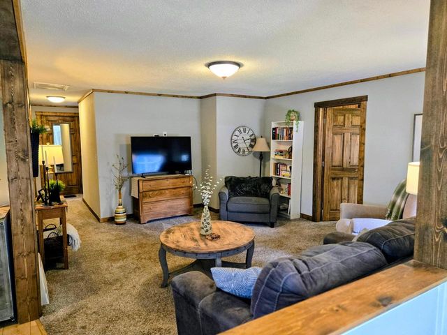 1326 Gartland Avenue, Janesville, WI 53548
