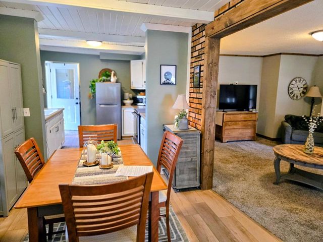 1326 Gartland Avenue, Janesville, WI 53548