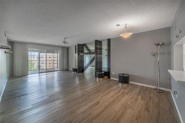 10315 NW 24th Place 407, Sunrise, FL 33322