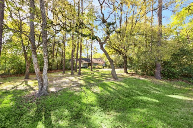 48 Rollingwood Drive, Houston, TX 77080