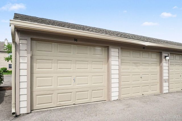 8517 Breezewood Court, West Chester, OH 45069