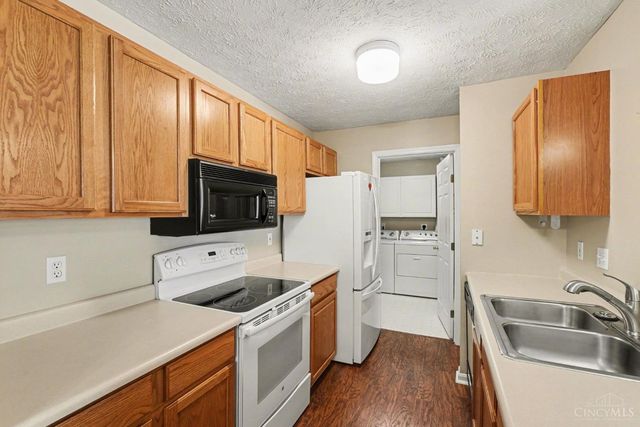 8517 Breezewood Court, West Chester, OH 45069