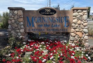 700 E Lake Drive 52, Orange, CA 92866