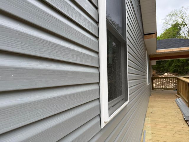 280 Swan Valley Drive, Forsyth, MO 65653