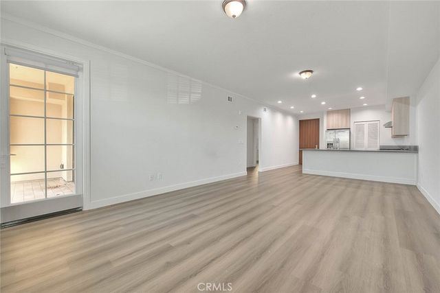 501 W Foothill Boulevard 203, Claremont, CA 91711