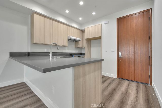 501 W Foothill Boulevard 203, Claremont, CA 91711
