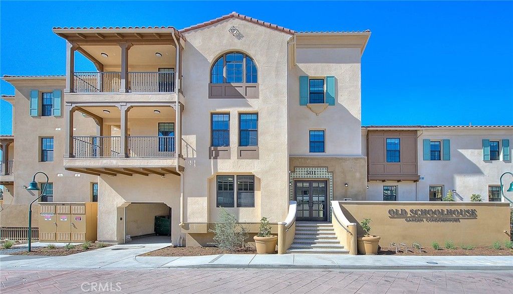 501 W Foothill Boulevard 203, Claremont, CA 91711