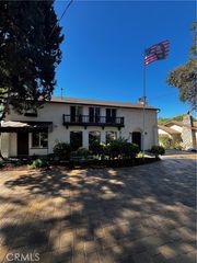 2430 Orange Avenue, La Crescenta, CA 91214