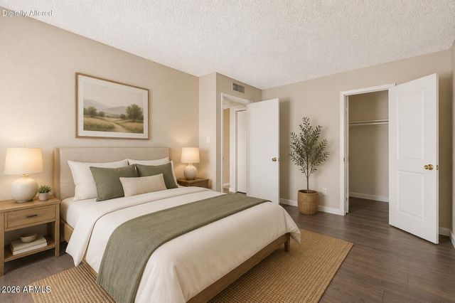 4453 E PUEBLO Avenue, Phoenix, AZ 85040
