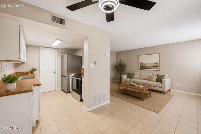 4453 E PUEBLO Avenue, Phoenix, AZ 85040