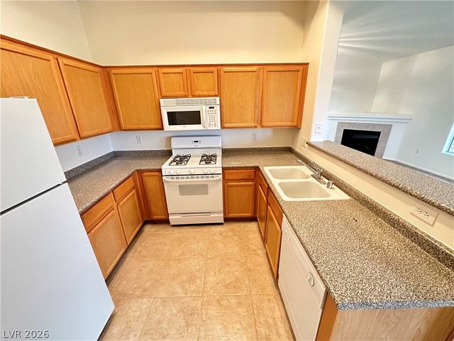 3354 Indian Shadow Street 203, Las Vegas, NV 89129