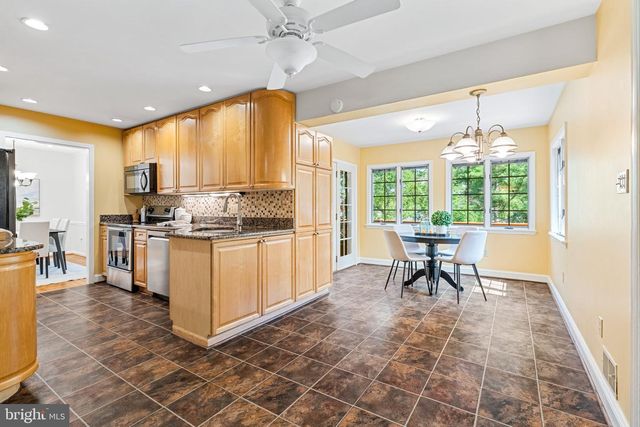 12400 TRIPLE CROWN RD, Gaithersburg, MD 20878