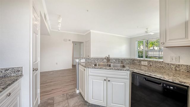 5501 ROSEHILL ROAD 105, Sarasota, FL 34233