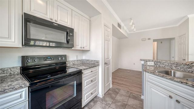 5501 ROSEHILL ROAD 105, Sarasota, FL 34233