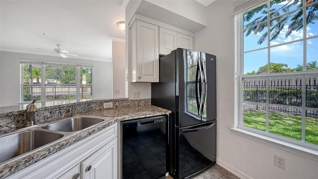 5501 ROSEHILL ROAD 105, Sarasota, FL 34233