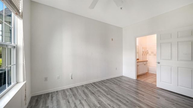 5501 ROSEHILL ROAD 105, Sarasota, FL 34233