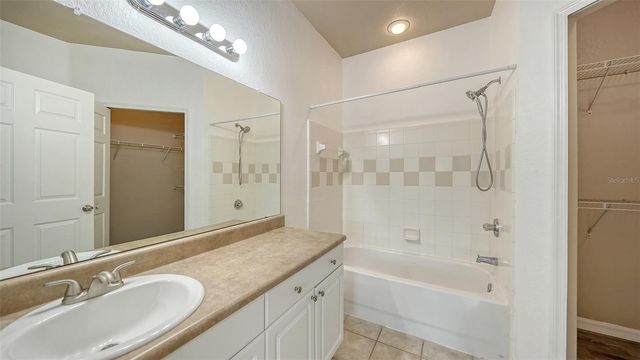 5501 ROSEHILL ROAD 105, Sarasota, FL 34233