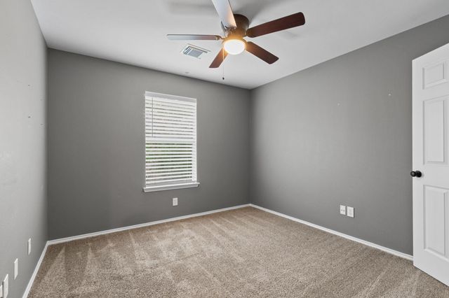 10 Jenny Wren Court, The Woodlands, TX 77382