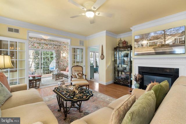 44452 OAKMONT MANOR SQ, Ashburn, VA 20147