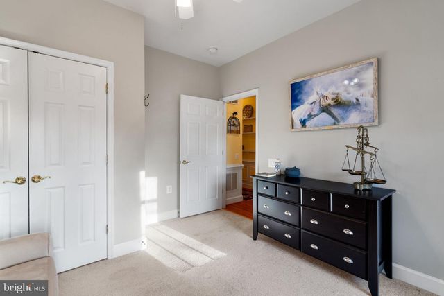 44452 OAKMONT MANOR SQ, Ashburn, VA 20147