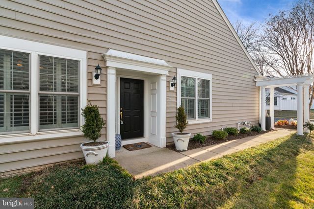 44452 OAKMONT MANOR SQ, Ashburn, VA 20147