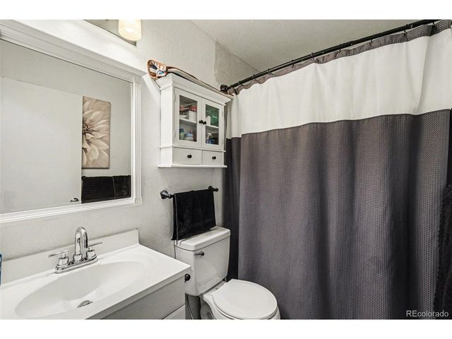 1203 Stage Dr, Fort Lupton, CO 80621