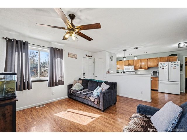 1203 Stage Dr, Fort Lupton, CO 80621