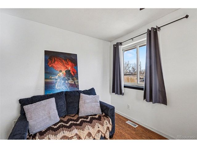 1203 Stage Dr, Fort Lupton, CO 80621