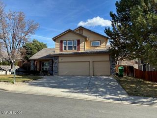4896 Treetop Road, Sparks, NV 89436