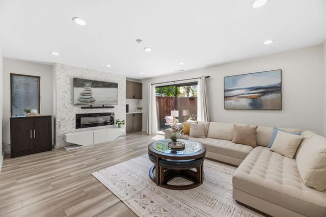 6136 Joaquin Murieta Avenue A, Newark, CA 94560