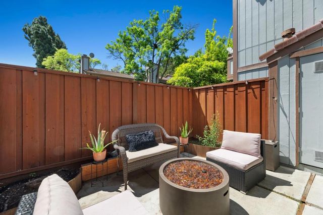 6136 Joaquin Murieta Avenue A, Newark, CA 94560