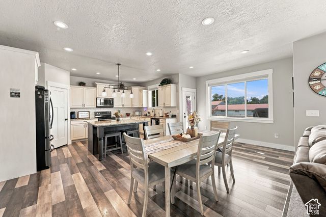 1007 N 1275 W, Farr West, UT 84404