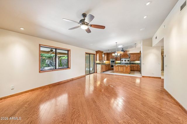 5040 E SHAW BUTTE Drive, Scottsdale, AZ 85254