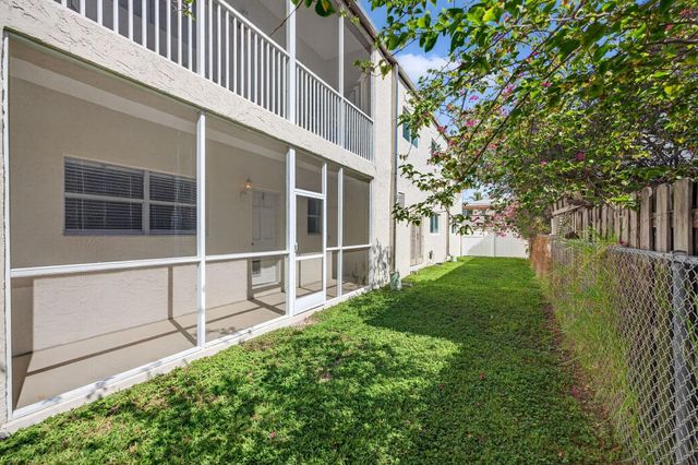 1450 N Riverside Drive 102, Pompano Beach, FL 33062