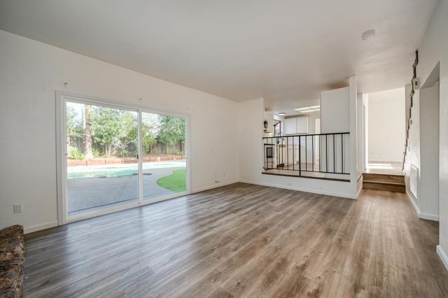 6720 Old Oak Ct, Citrus Heights, CA 95610