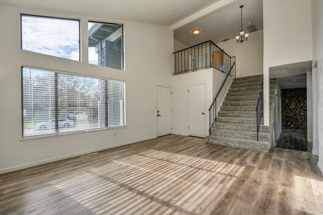 6720 Old Oak Ct, Citrus Heights, CA 95610