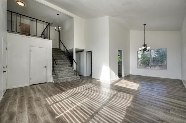 6720 Old Oak Ct, Citrus Heights, CA 95610