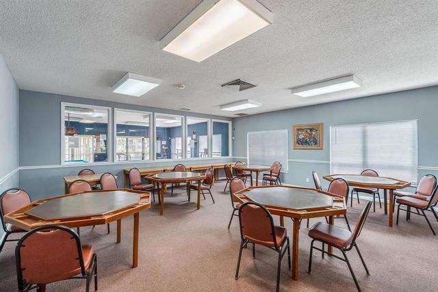 6095 N Sabal Palm Boulevard 212, Tamarac, FL 33319