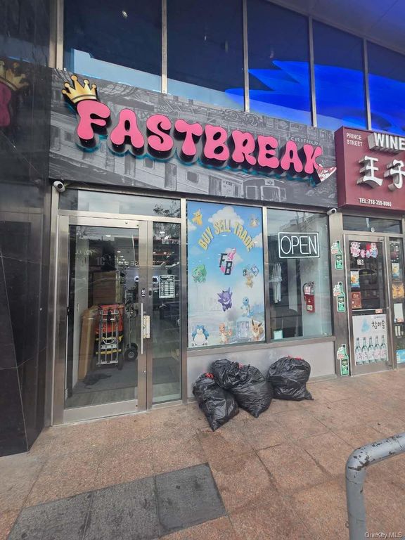 3720 Prince Street 1C, Flushing, NY 11354 — exterior