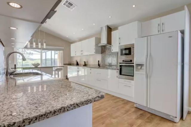 1654 DUNES COURT, Haines City, FL 33844