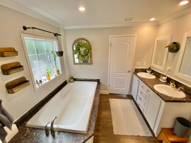 27 S Verdi Lane, Defuniak Springs, FL 32433