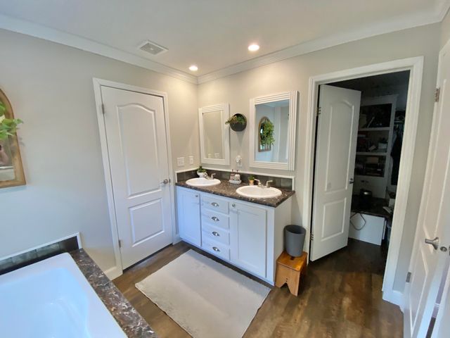 27 S Verdi Lane, Defuniak Springs, FL 32433