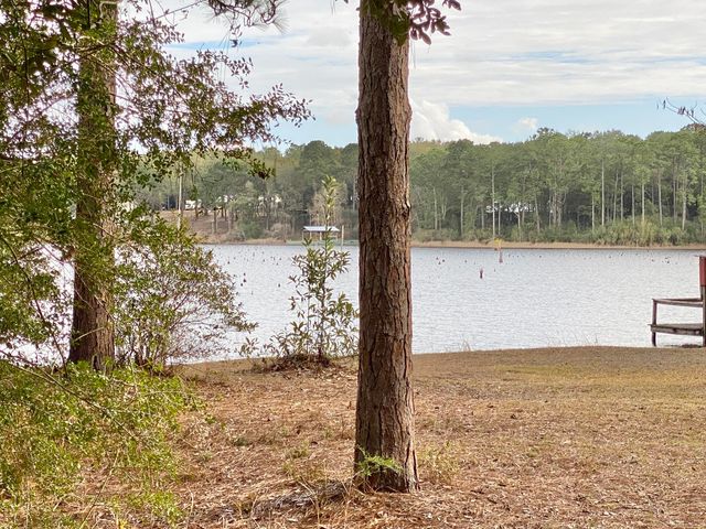 27 S Verdi Lane, Defuniak Springs, FL 32433