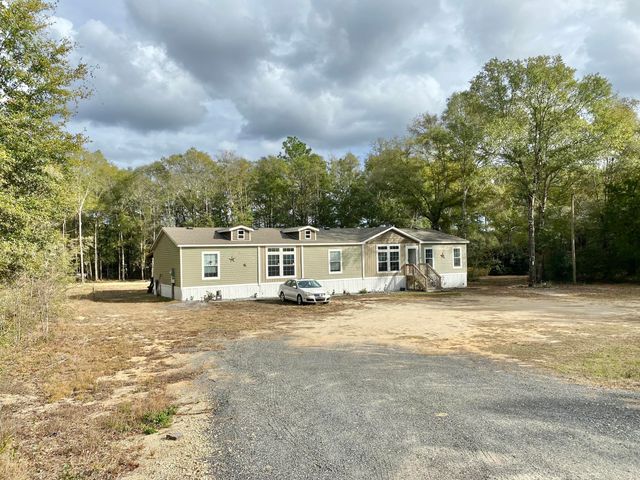 27 S Verdi Lane, Defuniak Springs, FL 32433