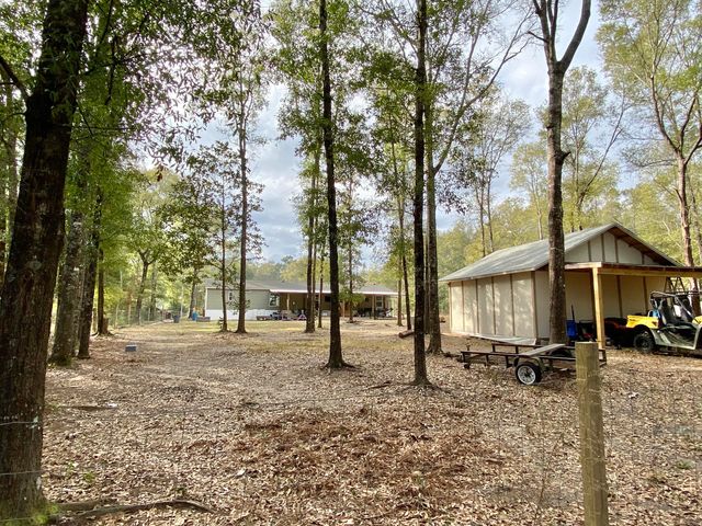 27 S Verdi Lane, Defuniak Springs, FL 32433